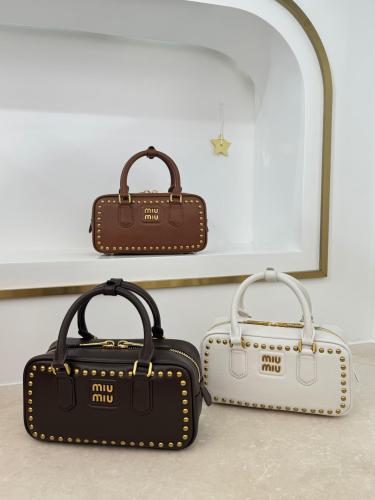 شنطة ميو ميو أركاديه – Miu Miu Arcadie- 22×10.5×7.5 cm