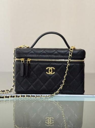 CHANEL 26C LP – حقيبة شانيل كتف مبطنة فاخرة باللون