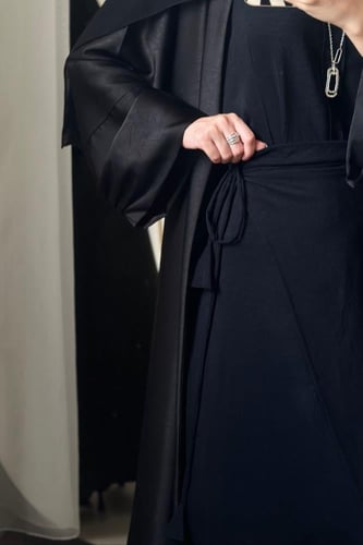 حرير اسود سادة