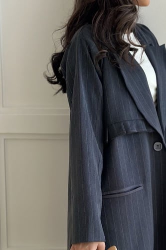 Private line dark gray