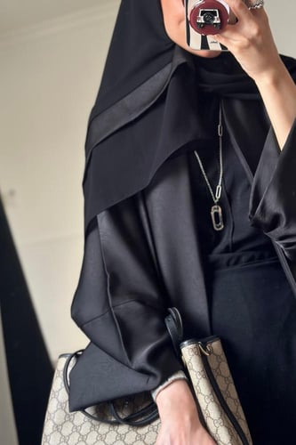 حرير اسود سادة