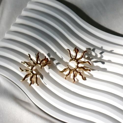 Sun rays earrings