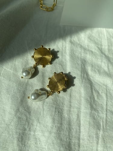 Alia earrings