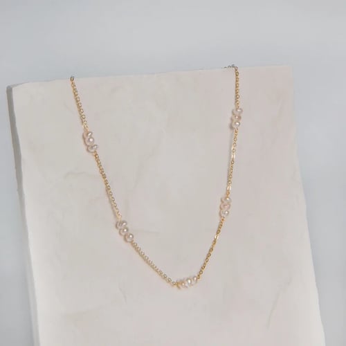 Stainless steel pearl necklace