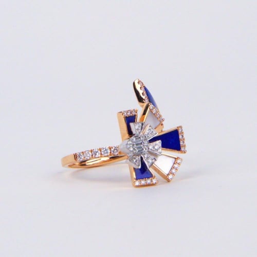 ذهب ذهب عيار 18 مزين بالألماس الابيض