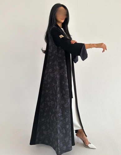 كريب ملكي اسود مع تفته جاكار كحلي