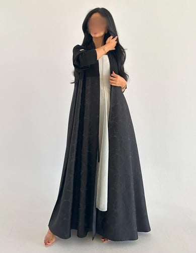 كريب ملكي وتفته جاكار كلوش