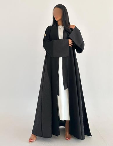 كريب ملكي مع جاكار فرنسي اكمام وجوانب كلوش