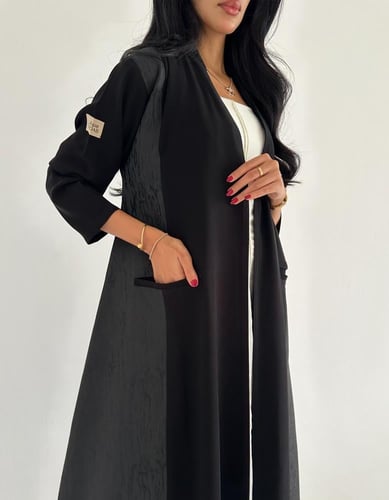 كريب اسود عملي مع تفته كلوش بجيب