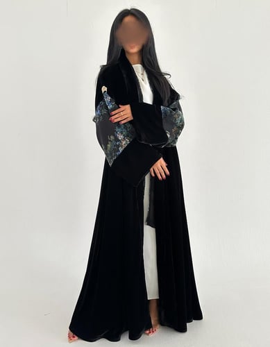 مخمل كوري مع مخمل مشجر في الاكمام كلوش