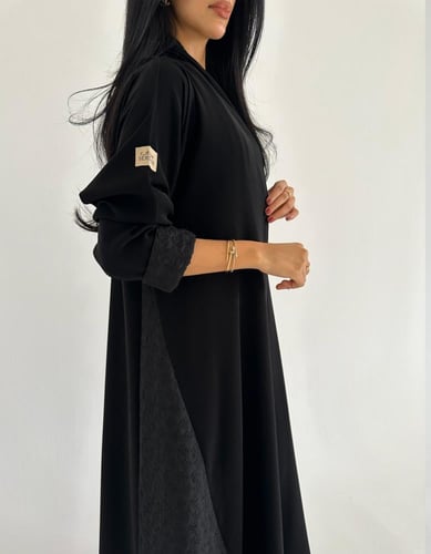 كريب ملكي مع لنن هندي اسود كلوش