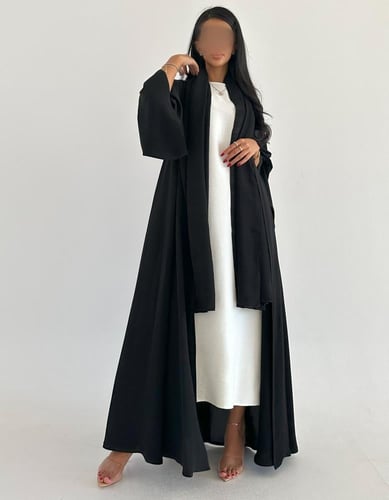 كريب اسود فاحم كلوش واكمام كلوش عملية