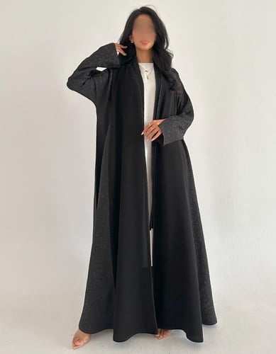 كريب اسود كلوش مع جاكار تفته كوري