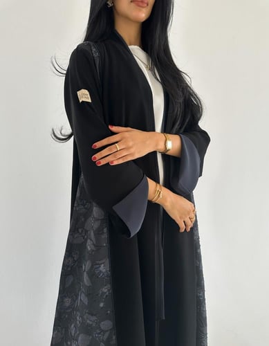 كريب ملكي اسود مع تفته جاكار كحلي