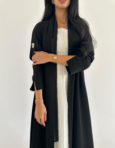 كريب ملكي مع دانتيل فرنسي من الخلف كلوش