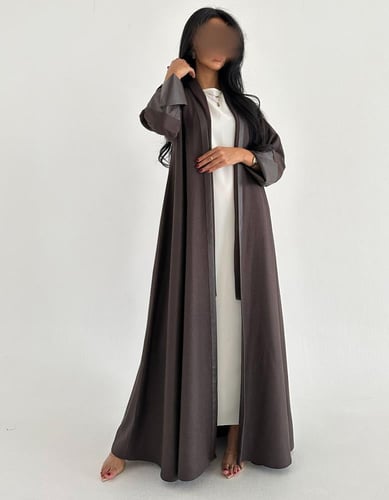 جوخ خفيف مع جلد بني كلوش