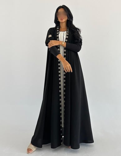 كريب خفيف كلوش مطرز اكمام استرتش ضيقة