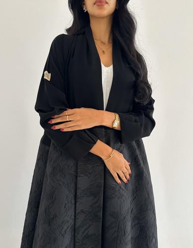 كريب ملكي اسود مع تفته جاكار كلوش