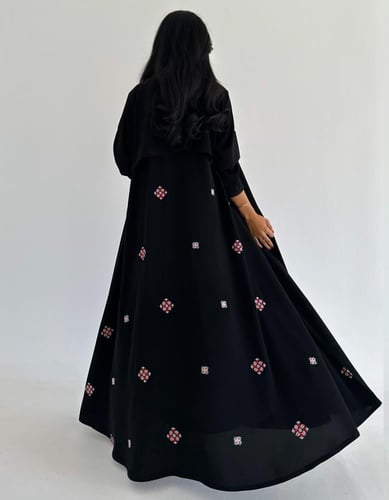 كريب ملكي تطريز كلوش