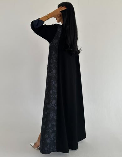 كريب ملكي اسود مع تفته جاكار كحلي