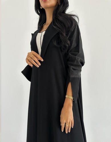 كريب قصة رسمية كلوش مع اكمام بودرة ياباني