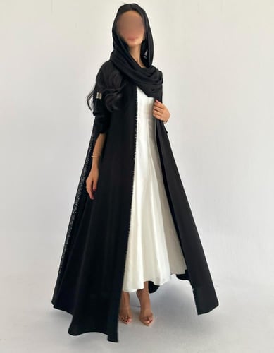 كريب ملكي مع دانتيل فرنسي من الخلف كلوش