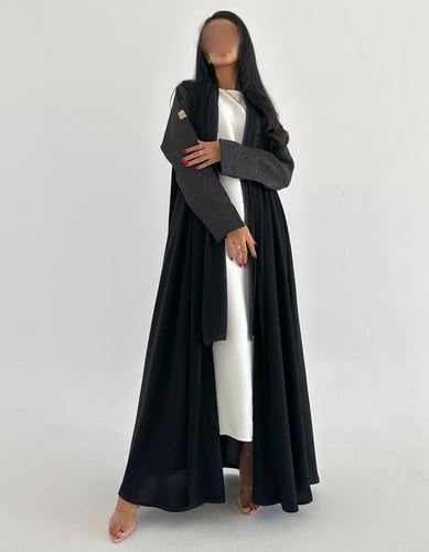 كريب ملكي كلوش مع اكمام جاكار