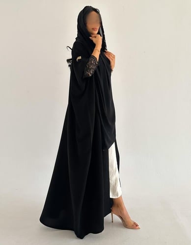 كريب ملكي مع تل فرنسي ربع بشت