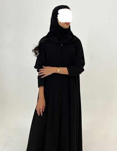 عباية عملية كريب أسود كلوش ساده