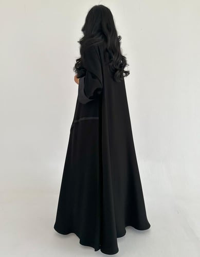 كريب سيراميك مع لنن رمادي كلوش