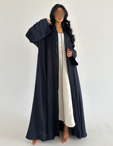 حرير مخطط مع كريب ناعم كلوش بكسرات