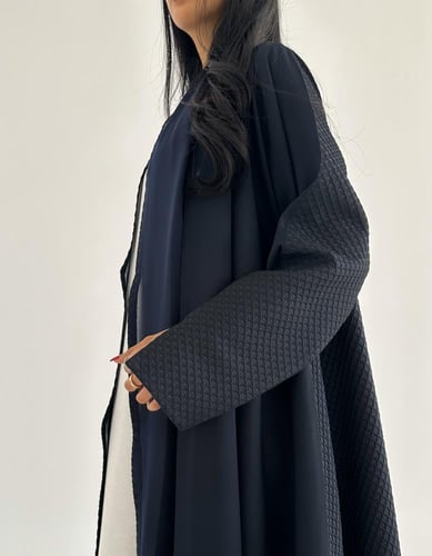 تفته من الخلف مع كريب خفيف بفتحة اكمام قصة كلوش كح...