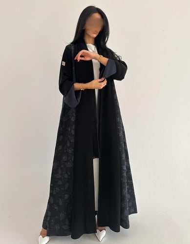 كريب ملكي اسود مع تفته جاكار كحلي