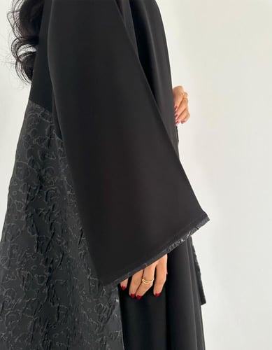 كريب عملي مع تفته كلوش اكمام واسعه