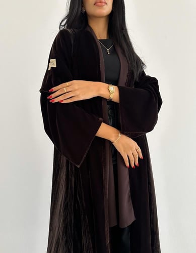 مخمل بني مع مخمل كسرات فالجوانب كلوش