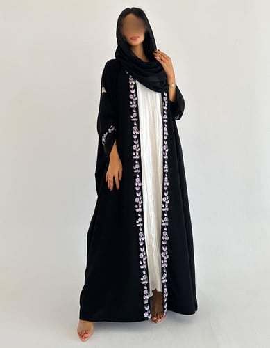 كريب ملكي مطرز لون لافندر قصة ربع بشت