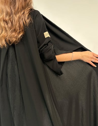 عباية كريب ملكي وجاكار ياقة