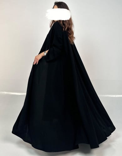 عباية كريب ملكي وجاكار ياقة