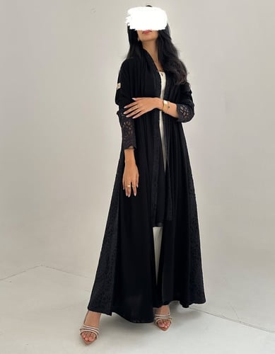 عباية كريب كلوش مع تُل فرنسي