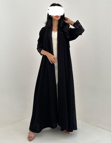 عباية كريب كلوش مع تُل فرنسي