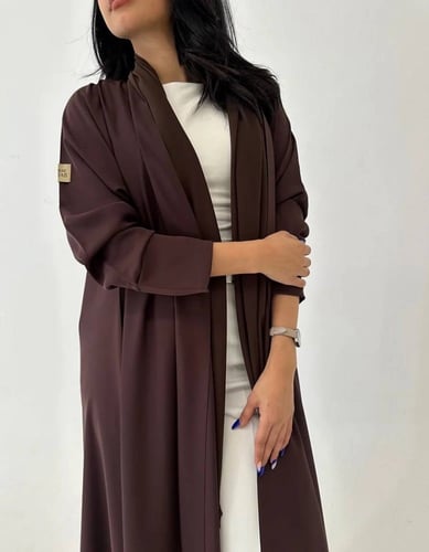 عباية كريب خفيف كلوش كسره من الخلف