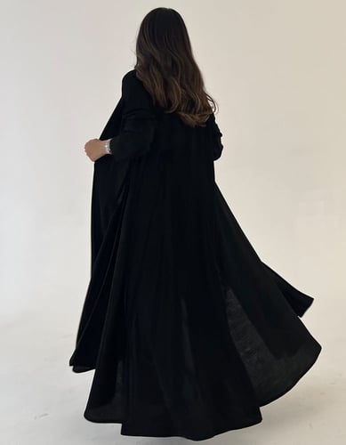 عباية ملكي كلوش مع لمعه خفيفه