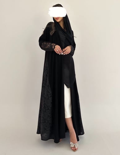 كريب مع دانتيل فرنسي فاخر جوانب وأكمام