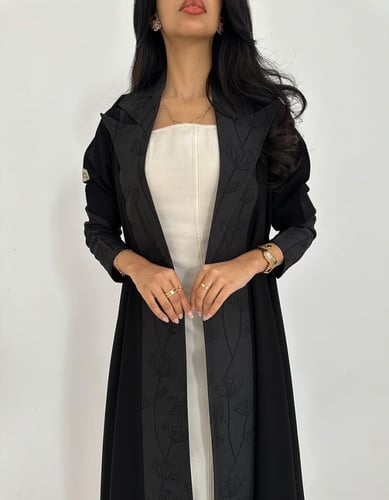 عباية كريب مع تفته قصة رسمية كلوش