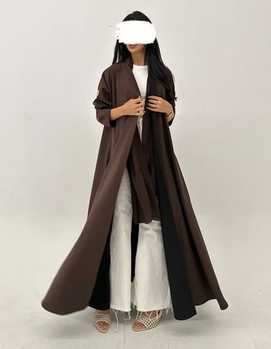 دبل فيس كريب أسود وبني كلوش أكمام ضيقه