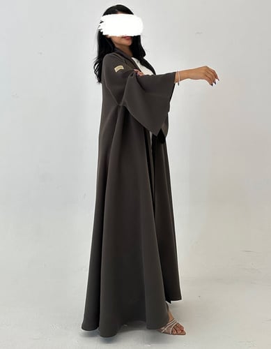 عباية كلوش زيتي أكمام كلوش عملية