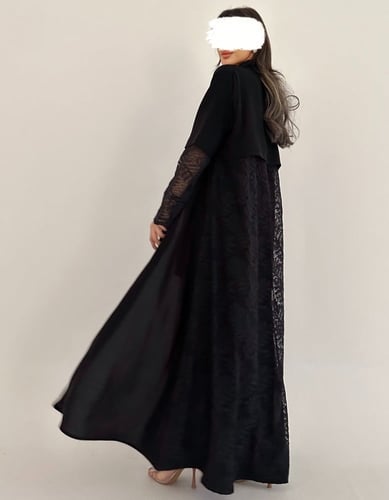 عباية كريب خفيف نص كلوش مع دانتيل فرنسي