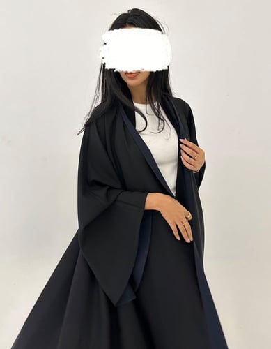 توفيس كريب كحلي وأسود قصة كلوش أكمام كلوش