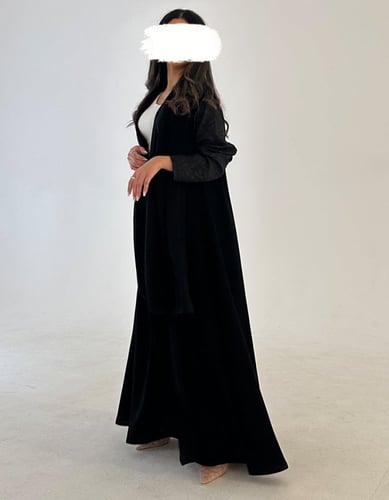 عباية كلوش ملكي و الاكمام جاكار مورد