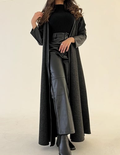 عباية قصة كلوش والاكمام جلد